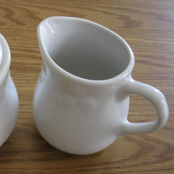 White Sugar and Cream Set - Picture 3 of 4